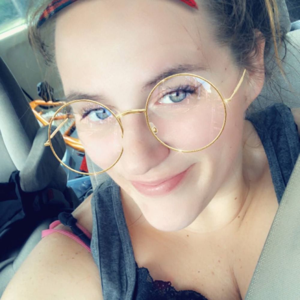 Meet your Posher, Brittney